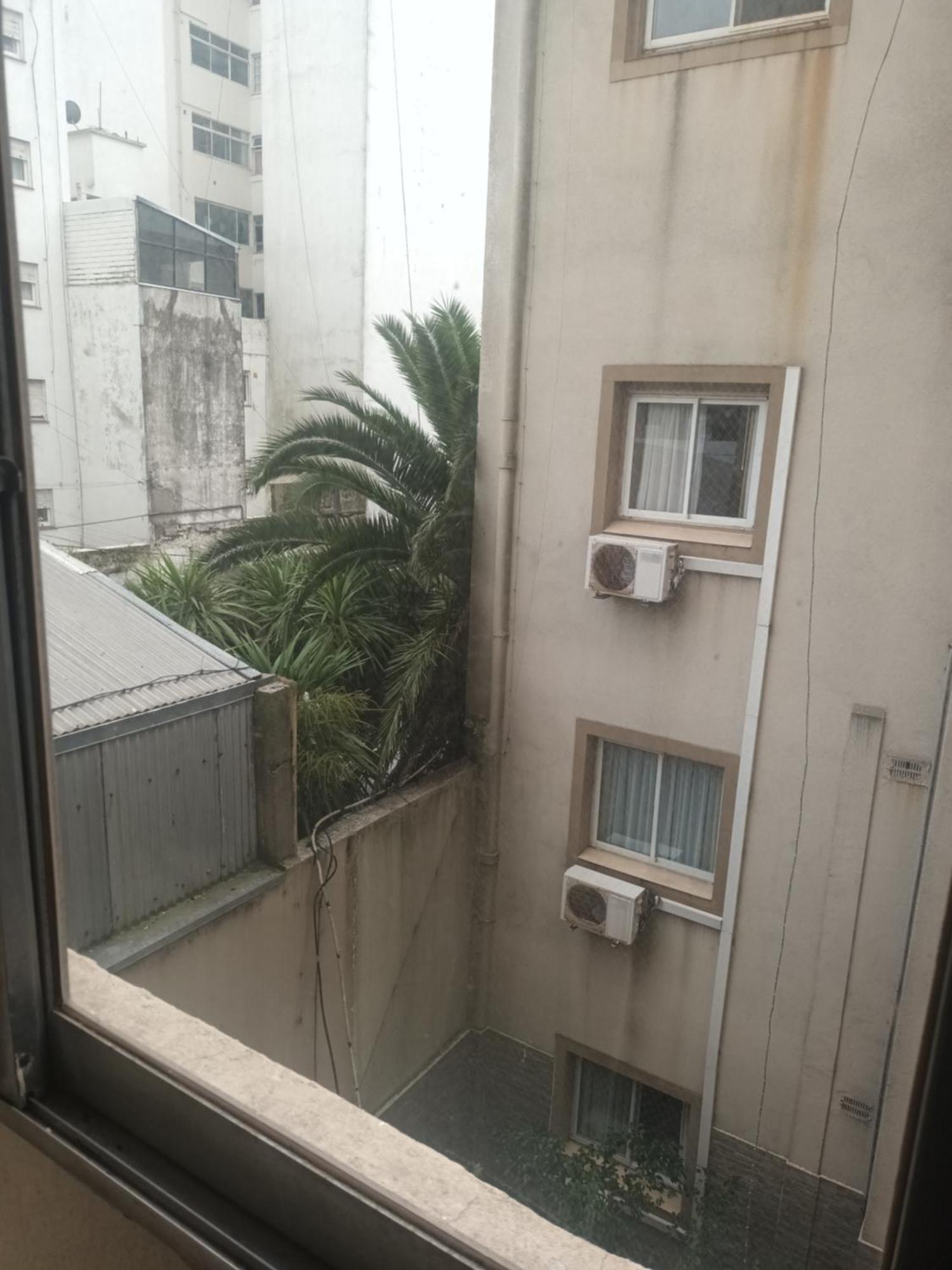 Zona Shopping 3 Amb Sencillo Apartamento